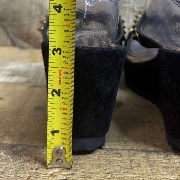 NEW Pedro Garcia Black Leather Wedge Sandals Cross Strap Gold Studded Size 37 7 - Picture 8 of 11